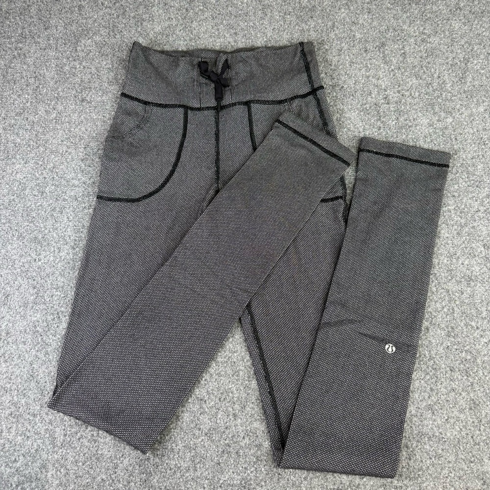 Lululemon Womens Size 4 Gray Black Running Leggings Drawstring Reflective Logo